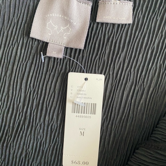 NWT Anthropologie Vanessa Virginia Sz M top - Picture 2 of 4